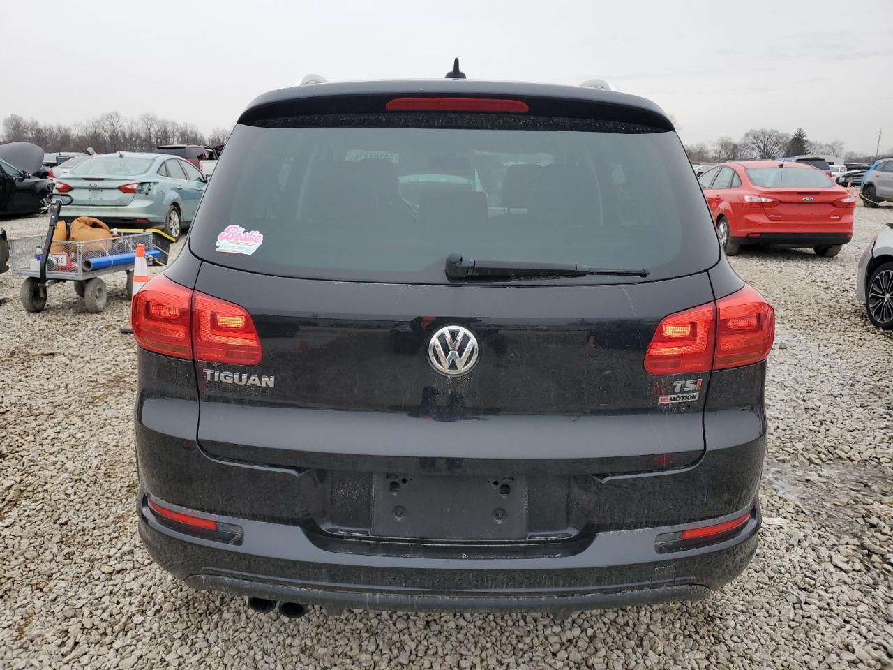 2017 Volkswagen Tiguan - Image 6