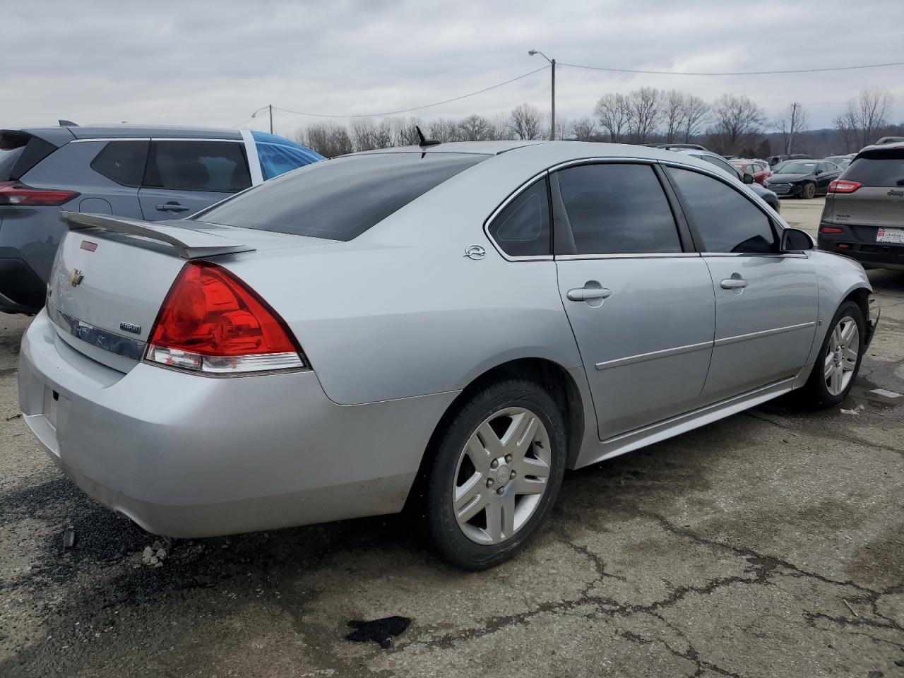 2009 Chevrolet Impala - Image 3