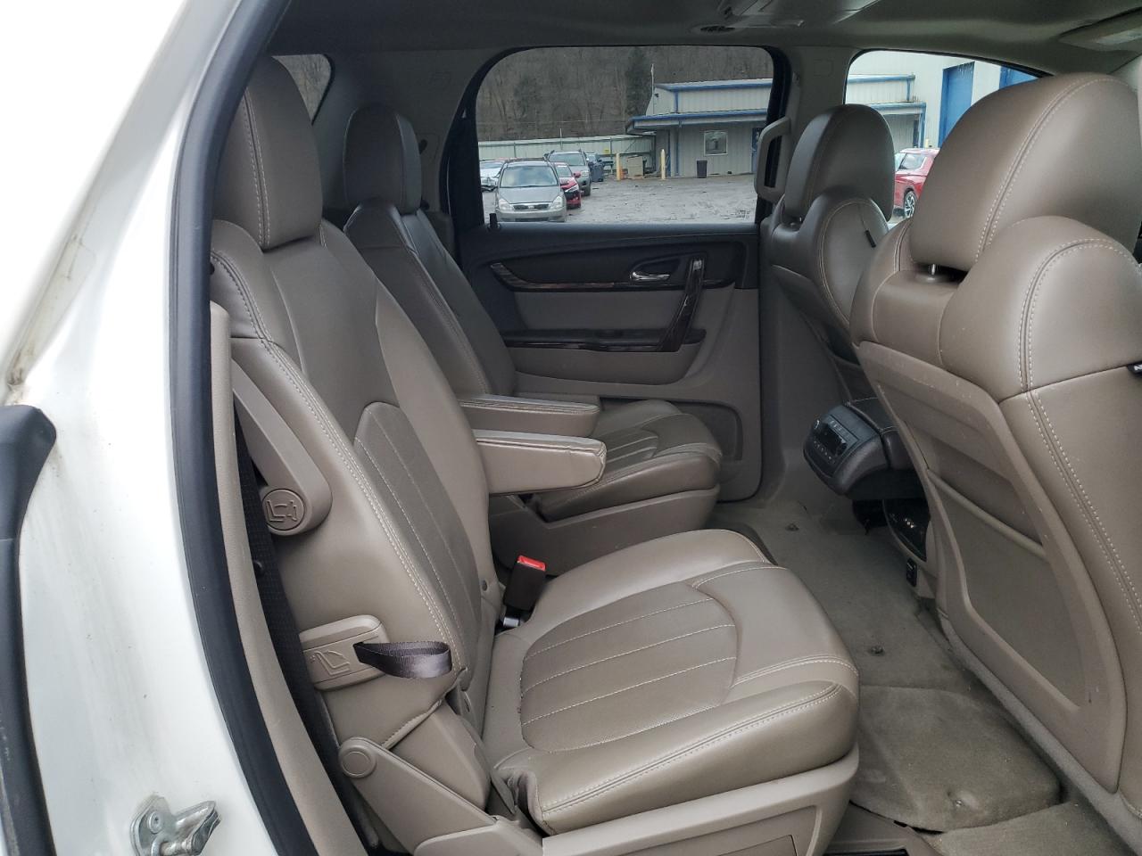 2015 GMC Acadia - Image 11