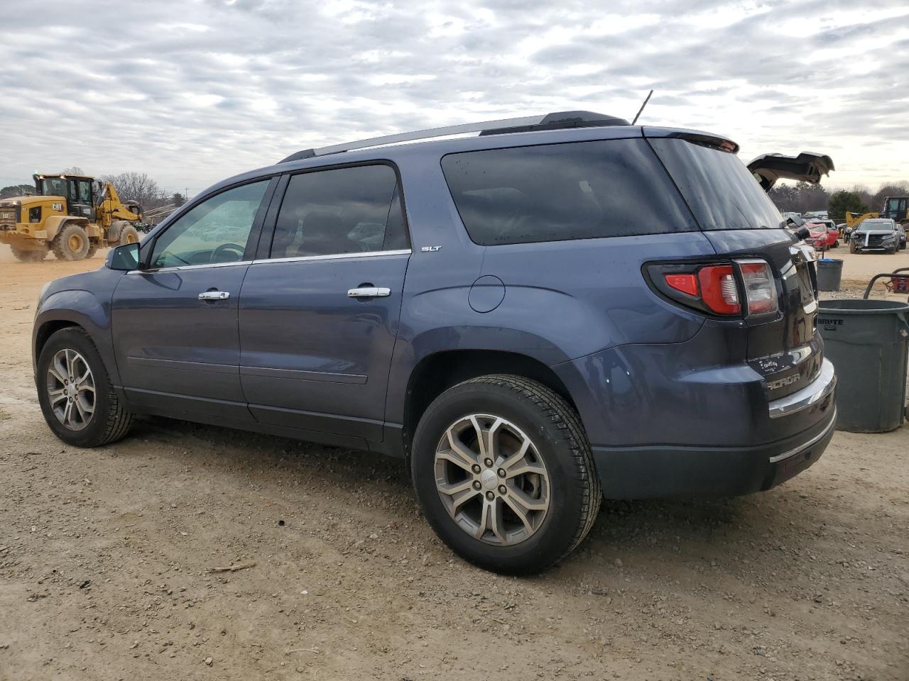 2014 GMC Acadia - Image 2