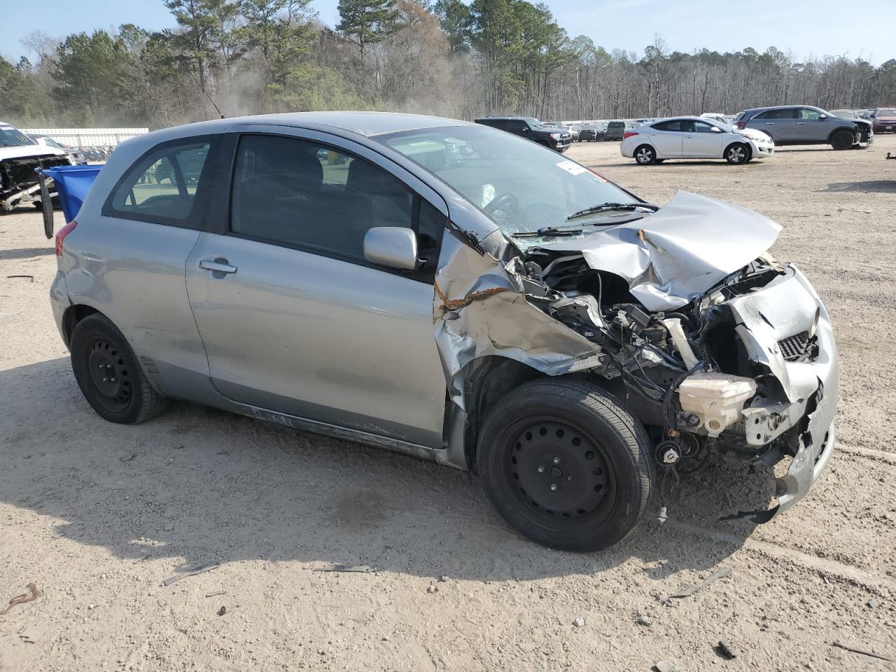 2010 Toyota Yaris - Image 4