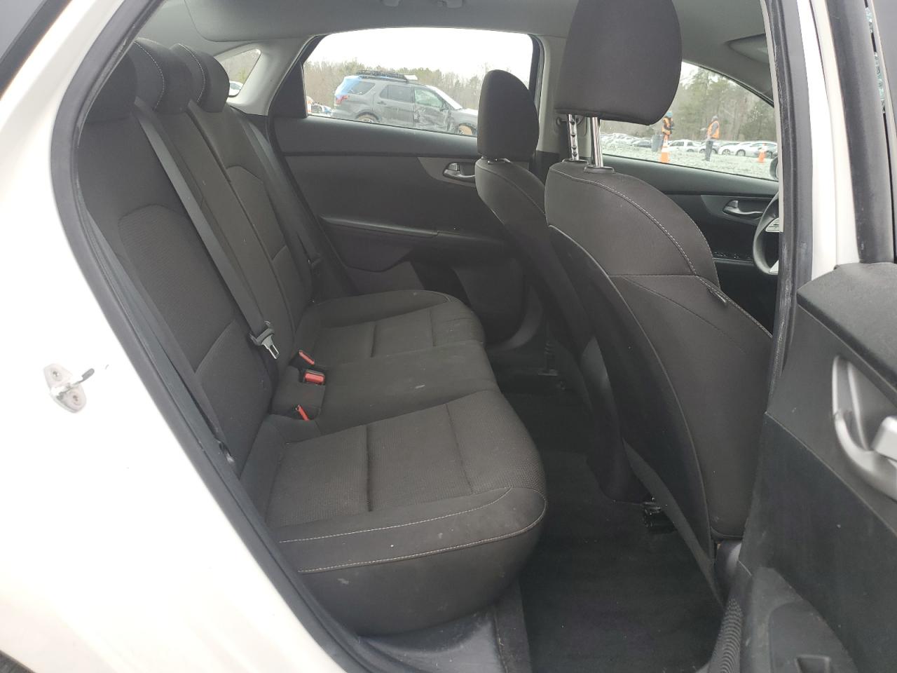 2019 Kia Forte - Image 10