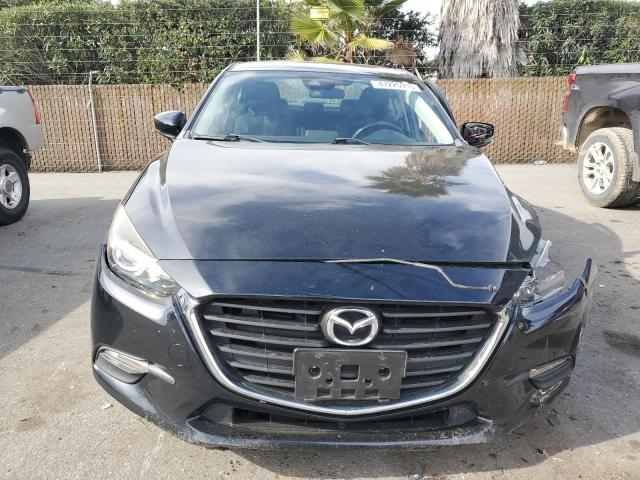  MAZDA 3 2018 Чорний