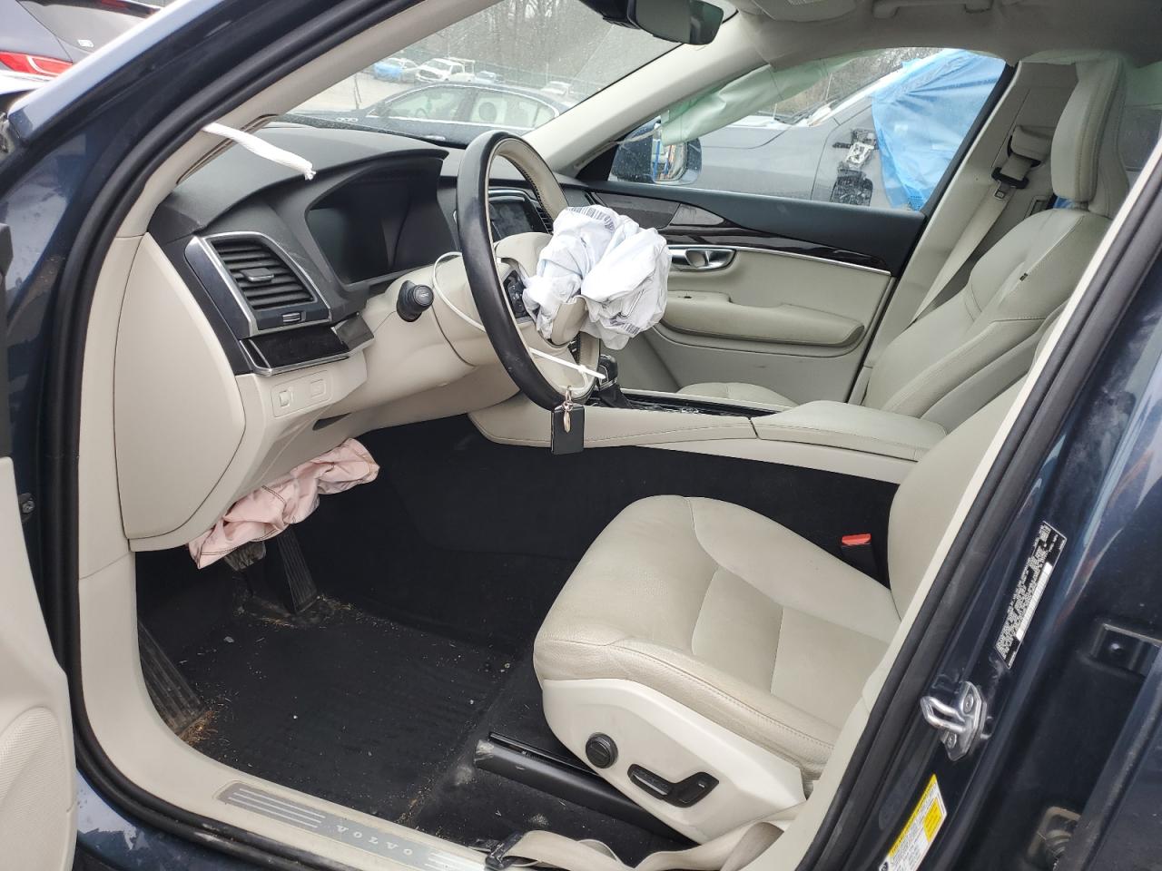 2019 Volvo XC90 - Image 7
