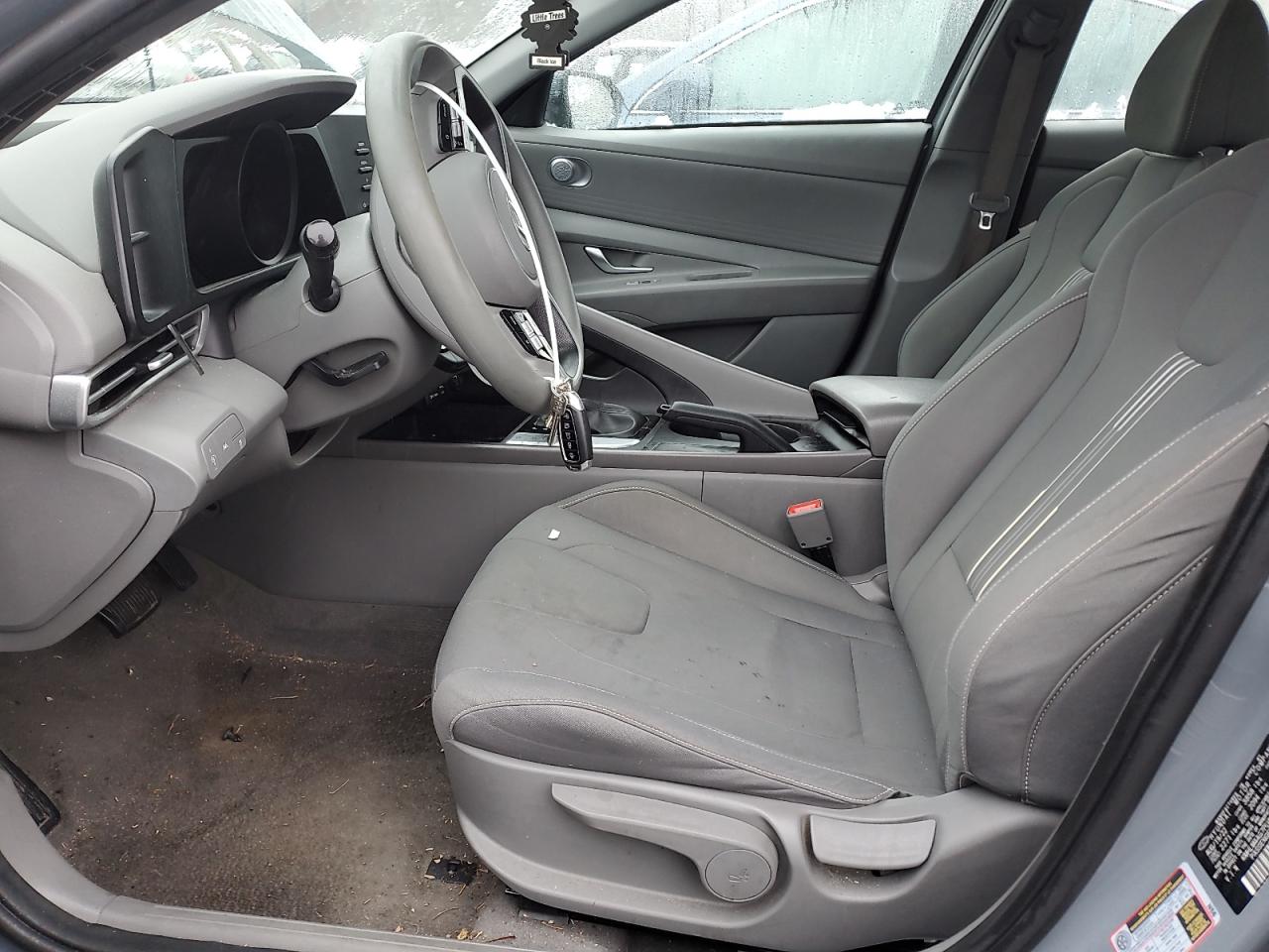 2023 Hyundai Elantra - Image 7