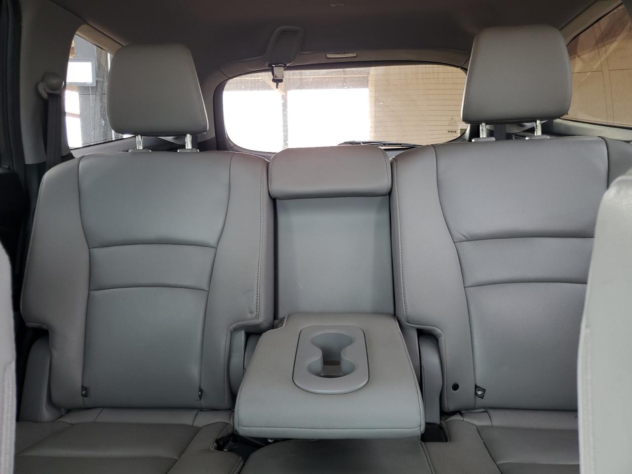 2016 Honda Pilot - Image 10