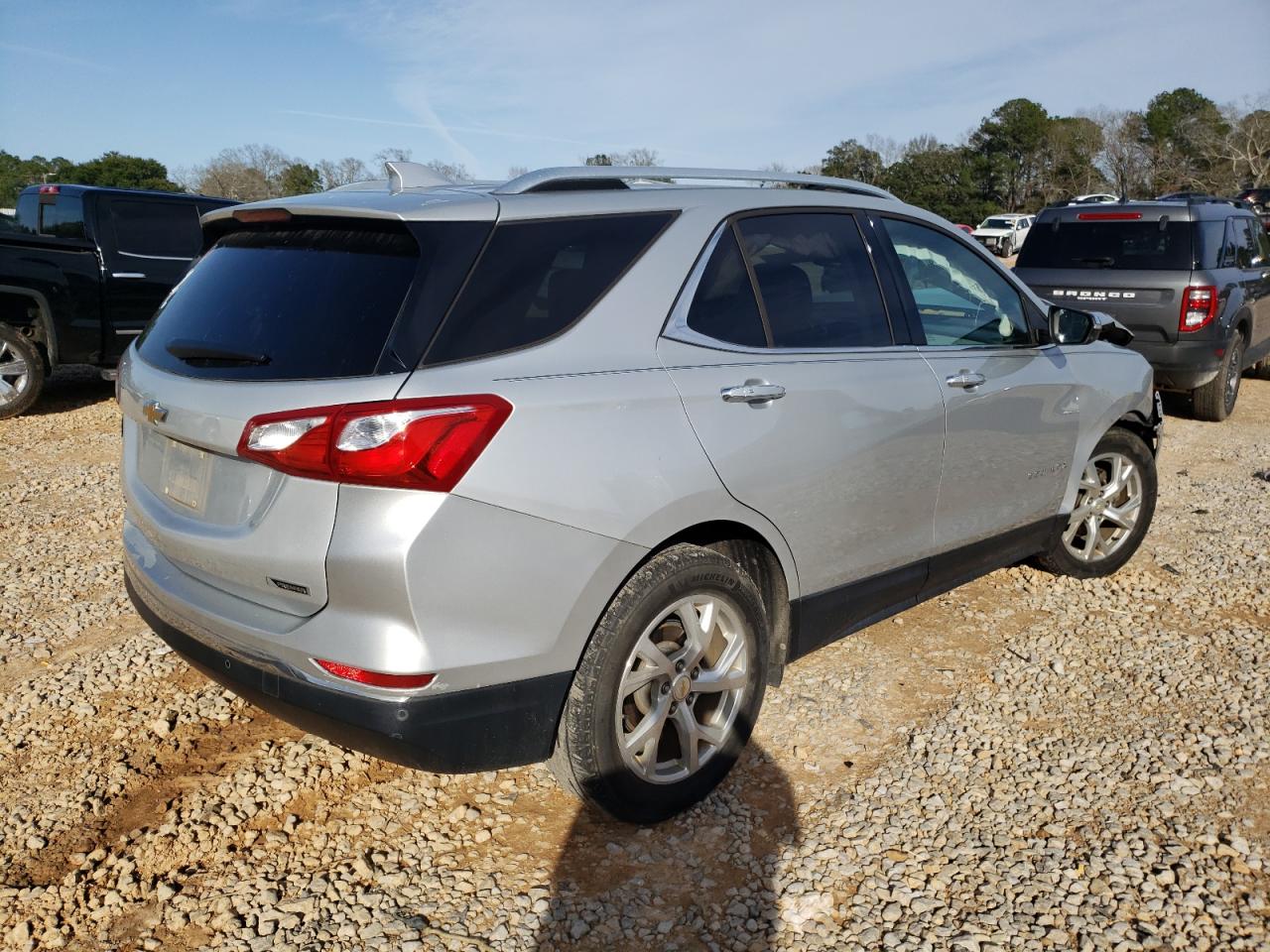 2018 Chevrolet Equinox - Image 3