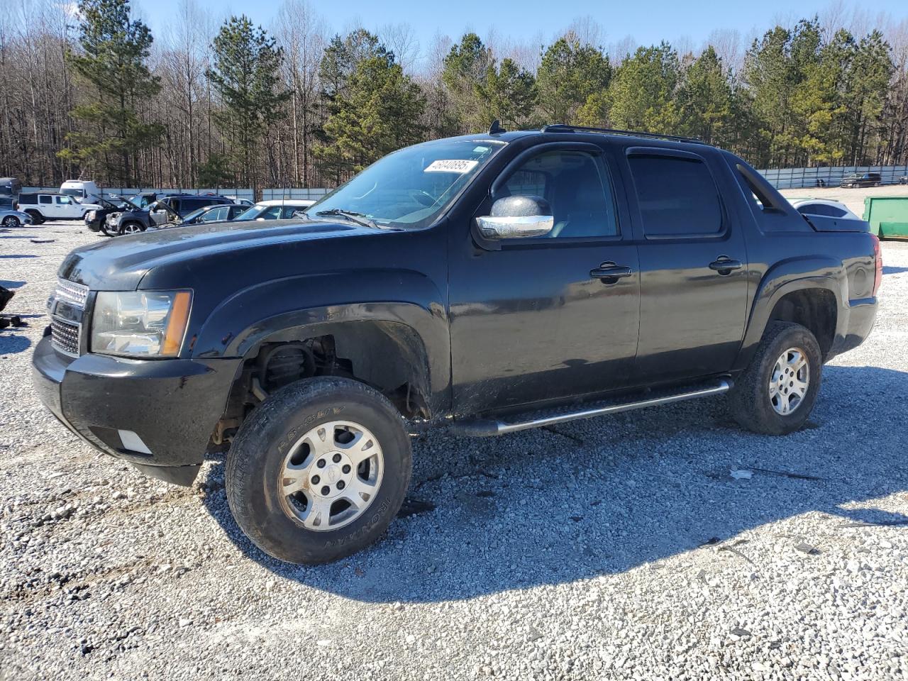 2010 Chevrolet Avalanche - Image 1