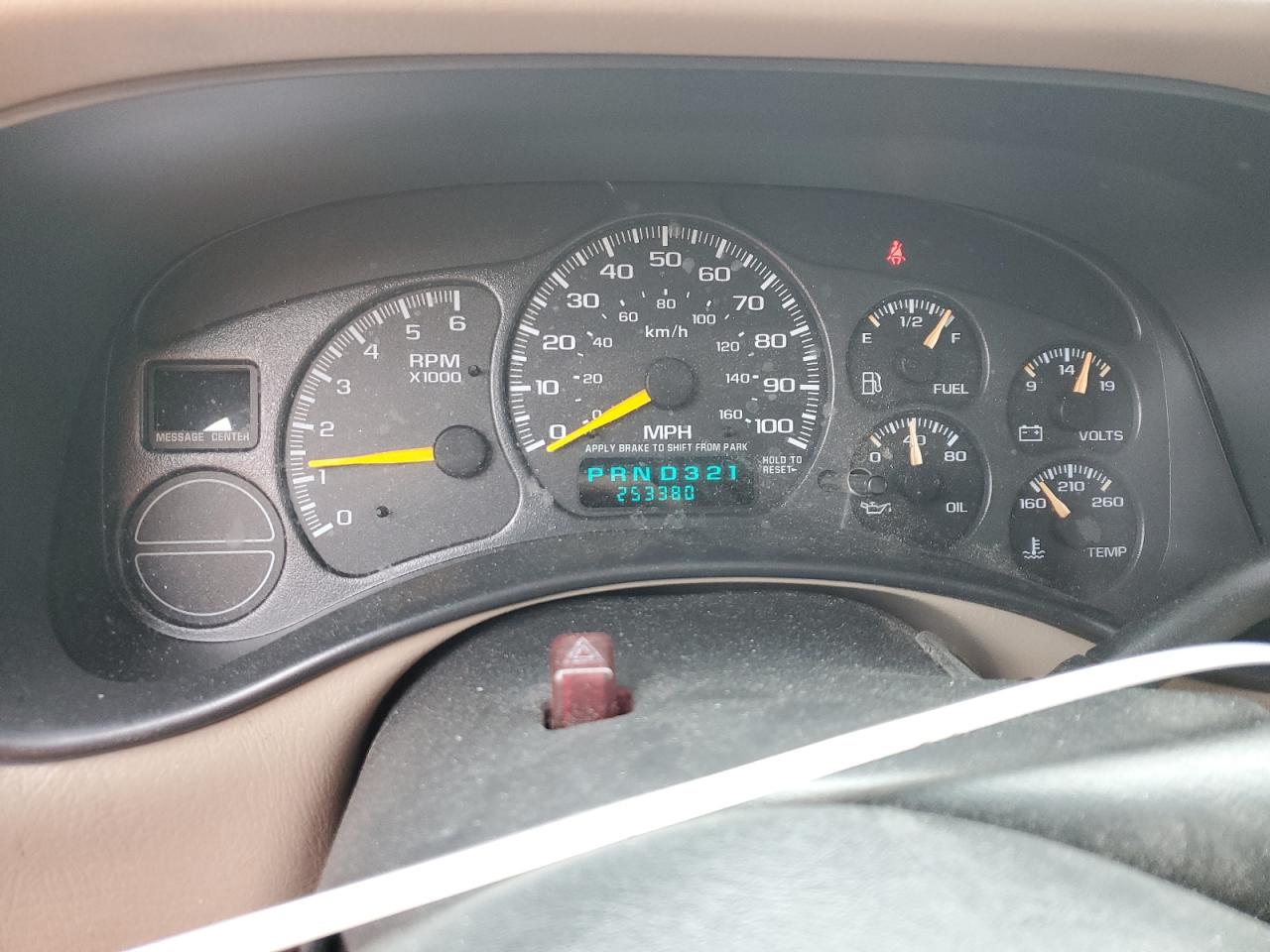 2001 Chevrolet Silverado - Image 9