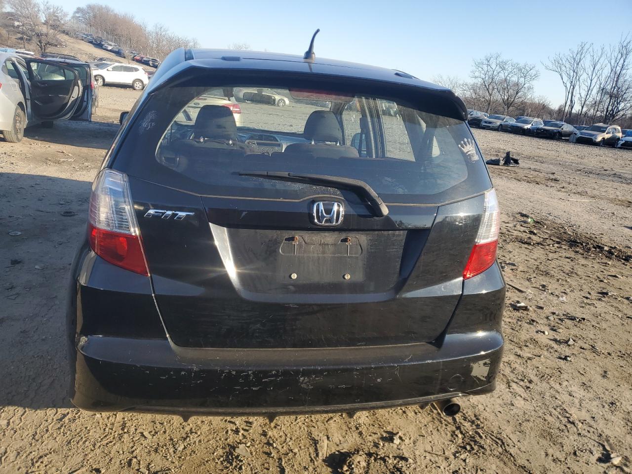 2010 Honda Fit - Image 6