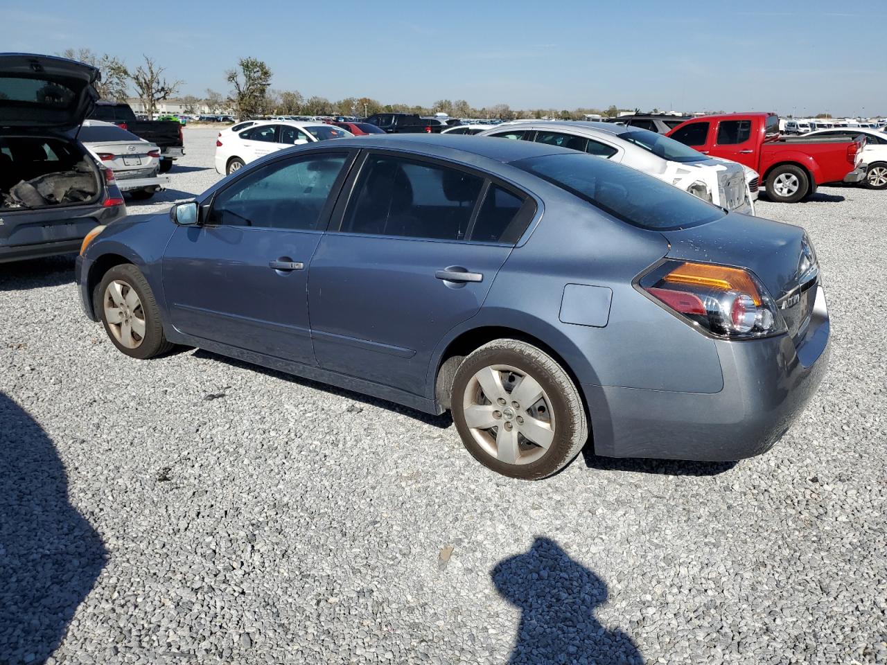 2011 Nissan Altima - Image 2