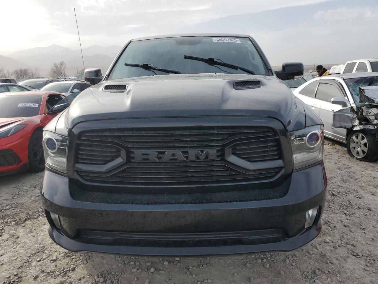 2018 RAM 1500 - Image 5