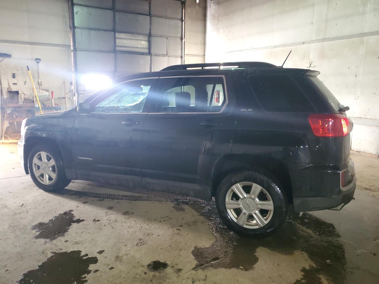 2016 GMC Terrain - Image 2