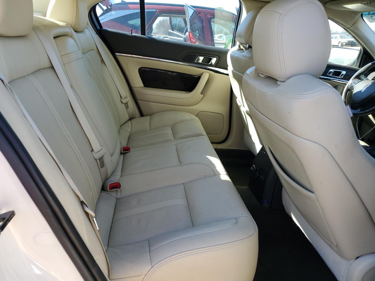 2013 Lincoln Mks VIN: 1LNHL9FT3DG609690 Lot: 45740875