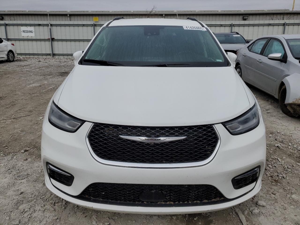 2022 Chrysler Pacifica - Image 5