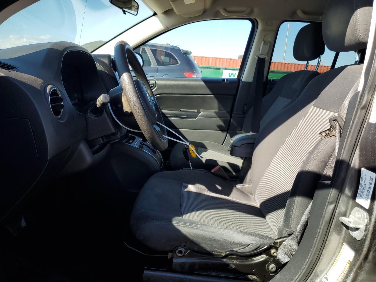 2011 Jeep Compass - Image 7