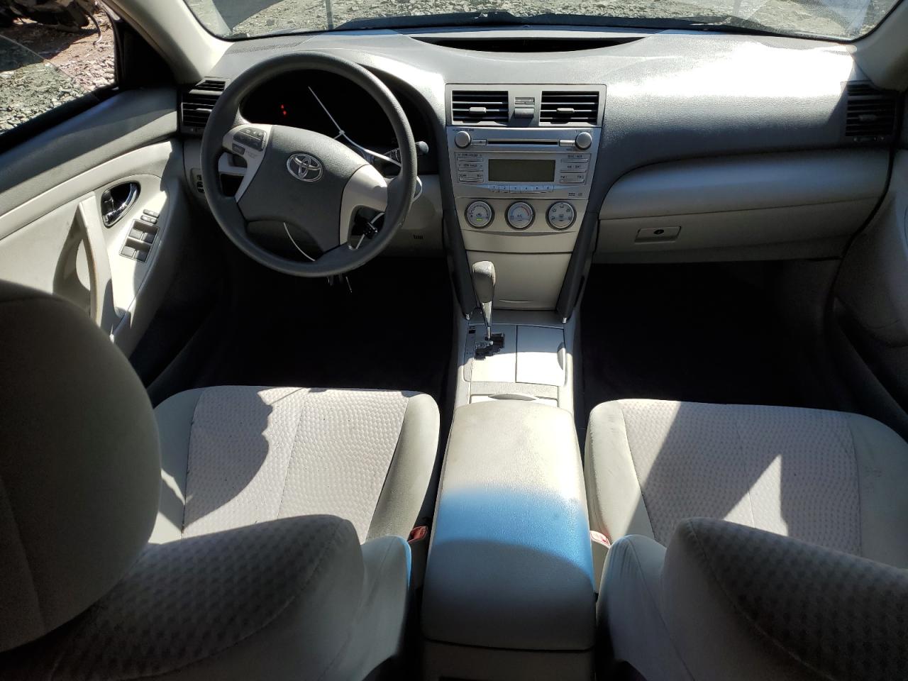 2011 Toyota Camry - Image 8