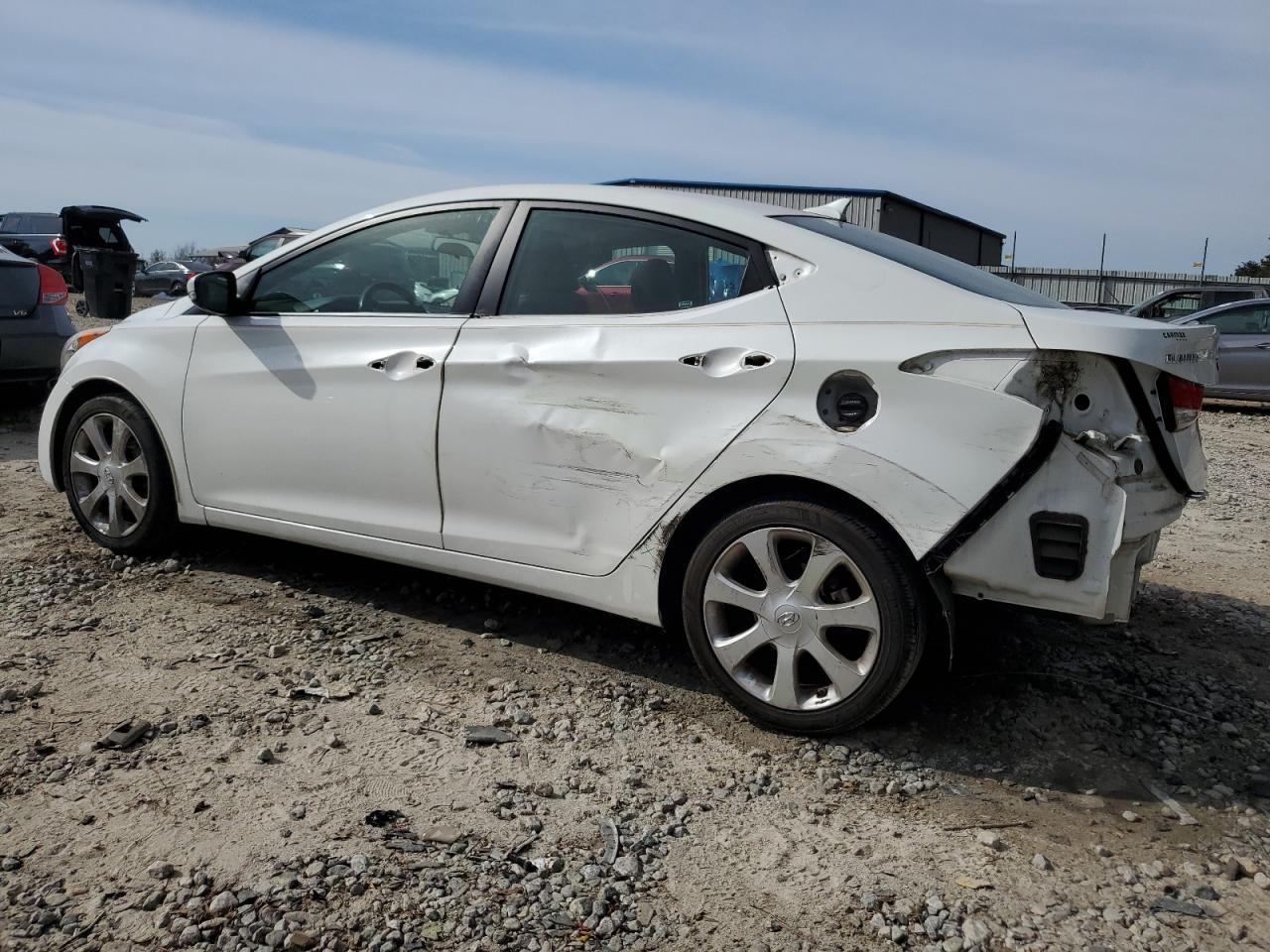 2011 Hyundai Elantra - Image 2