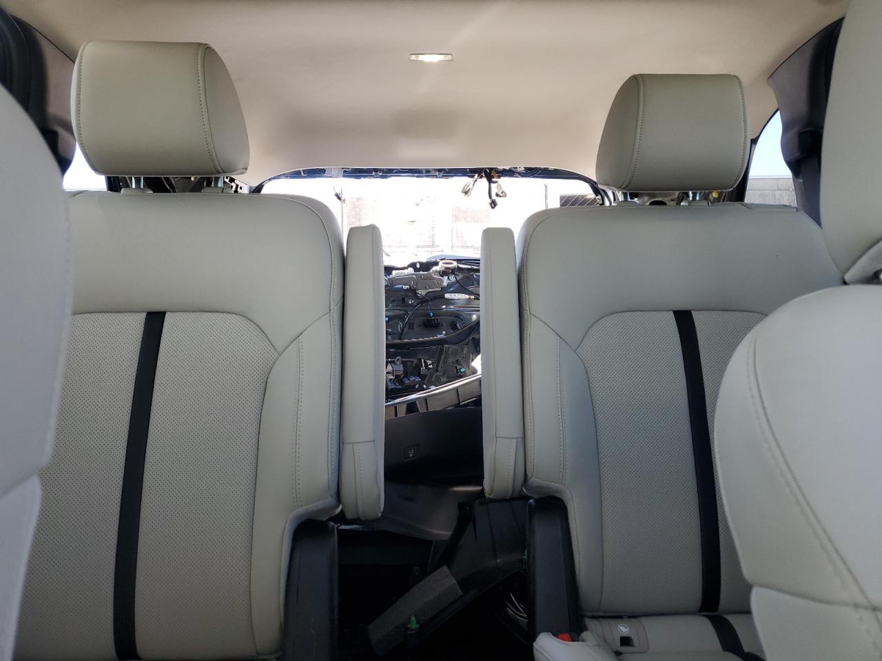 2024 Mazda CX-90 - Image 10