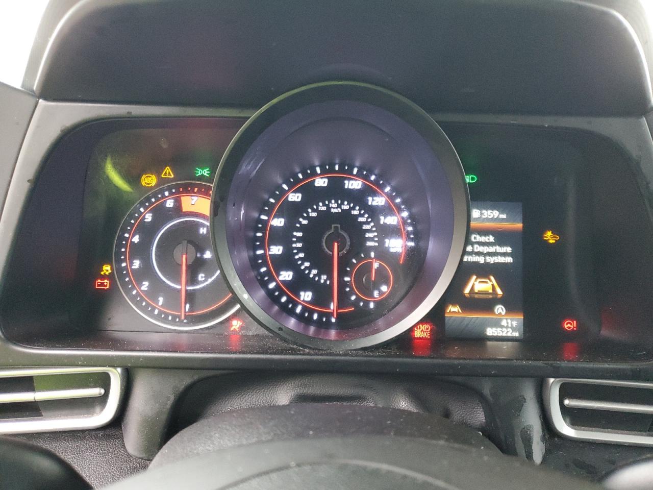 2021 Hyundai Elantra - Image 9