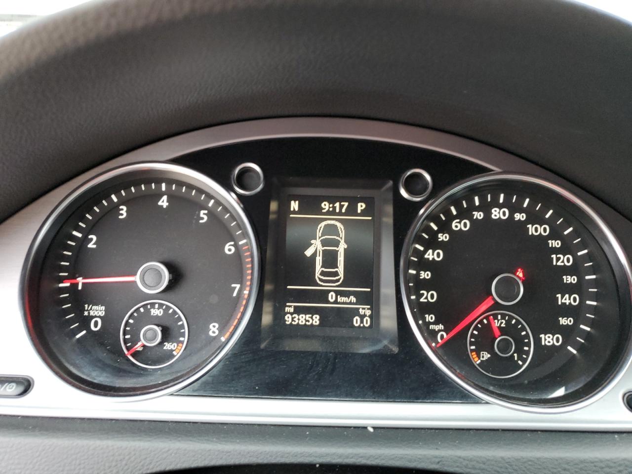 2013 Volkswagen Passat CC - Image 9
