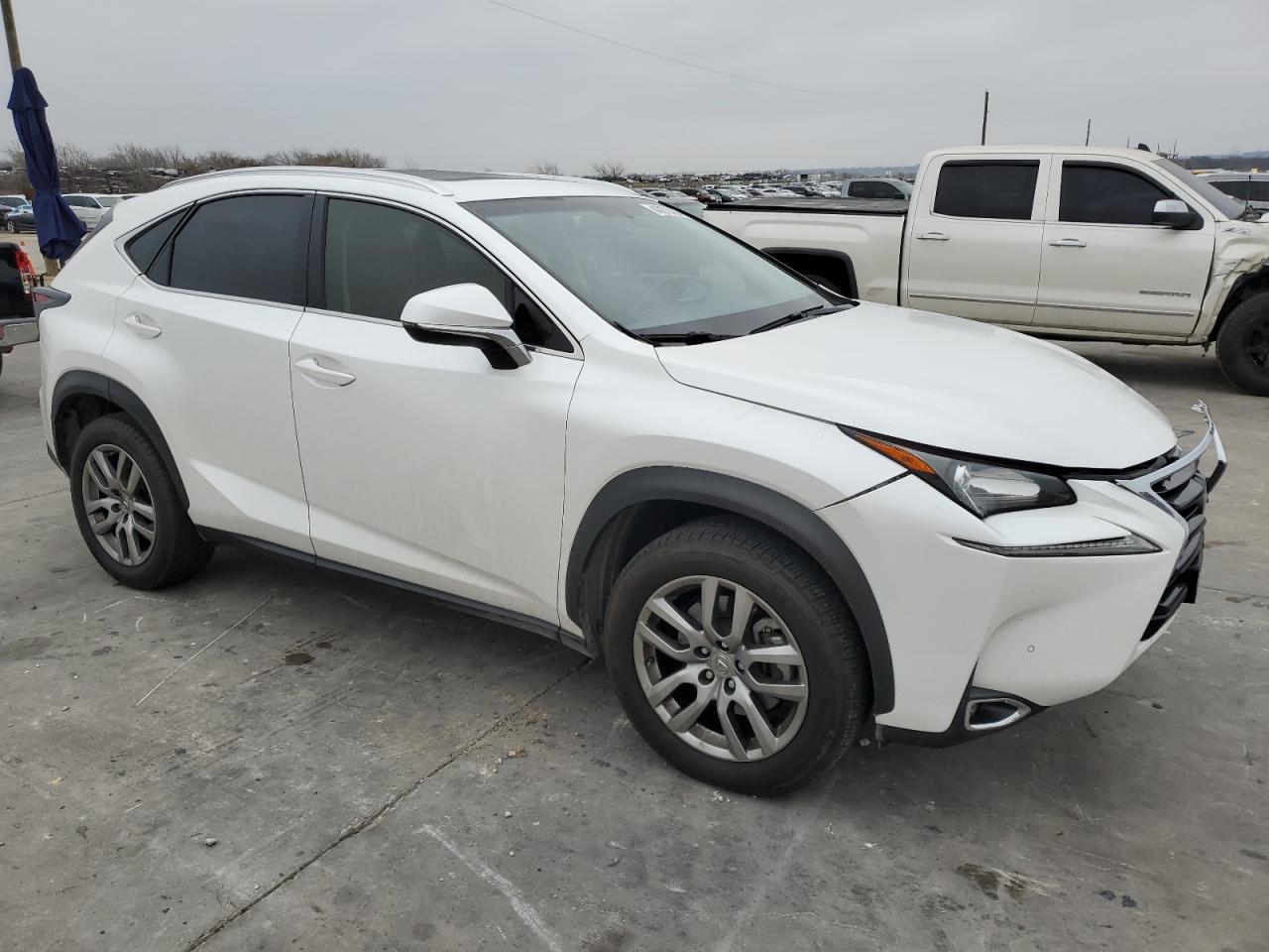 2015 Lexus NX - Image 4