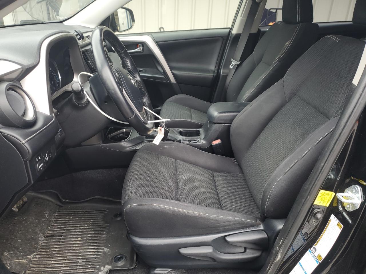 2017 Toyota RAV 4 - Image 7