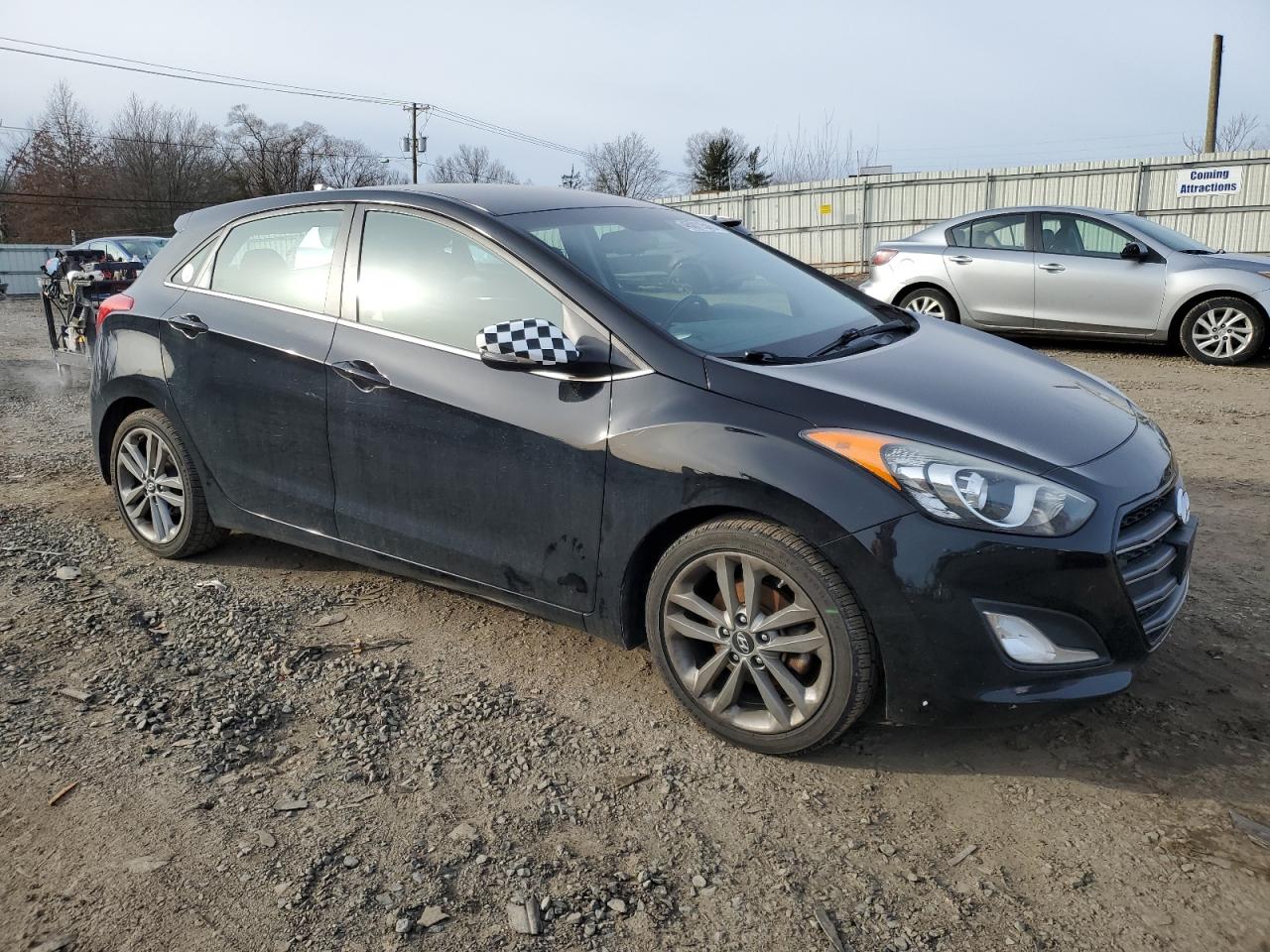 2016 Hyundai Elantra - Image 4