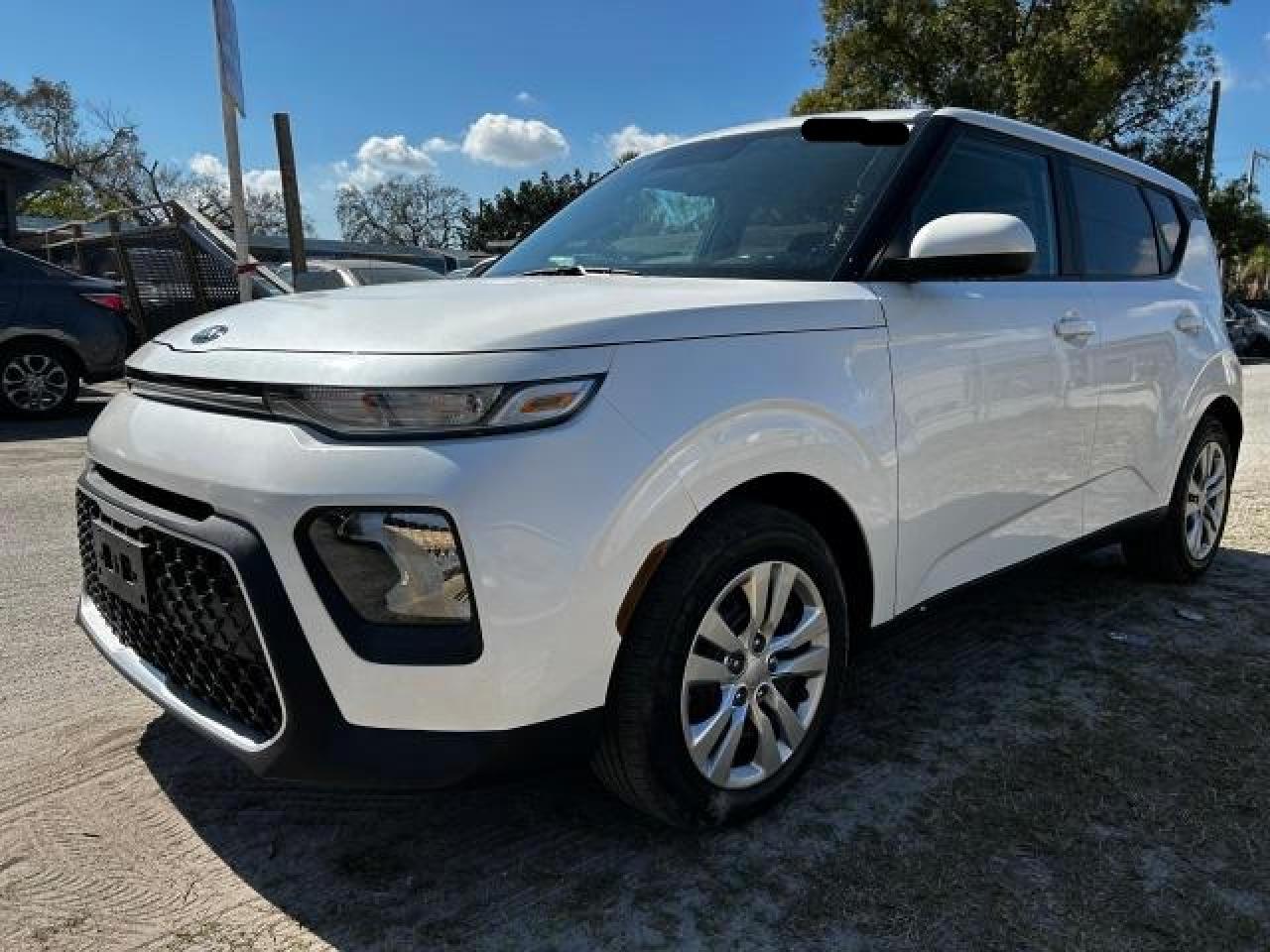 2021 Kia Soul - Image 2