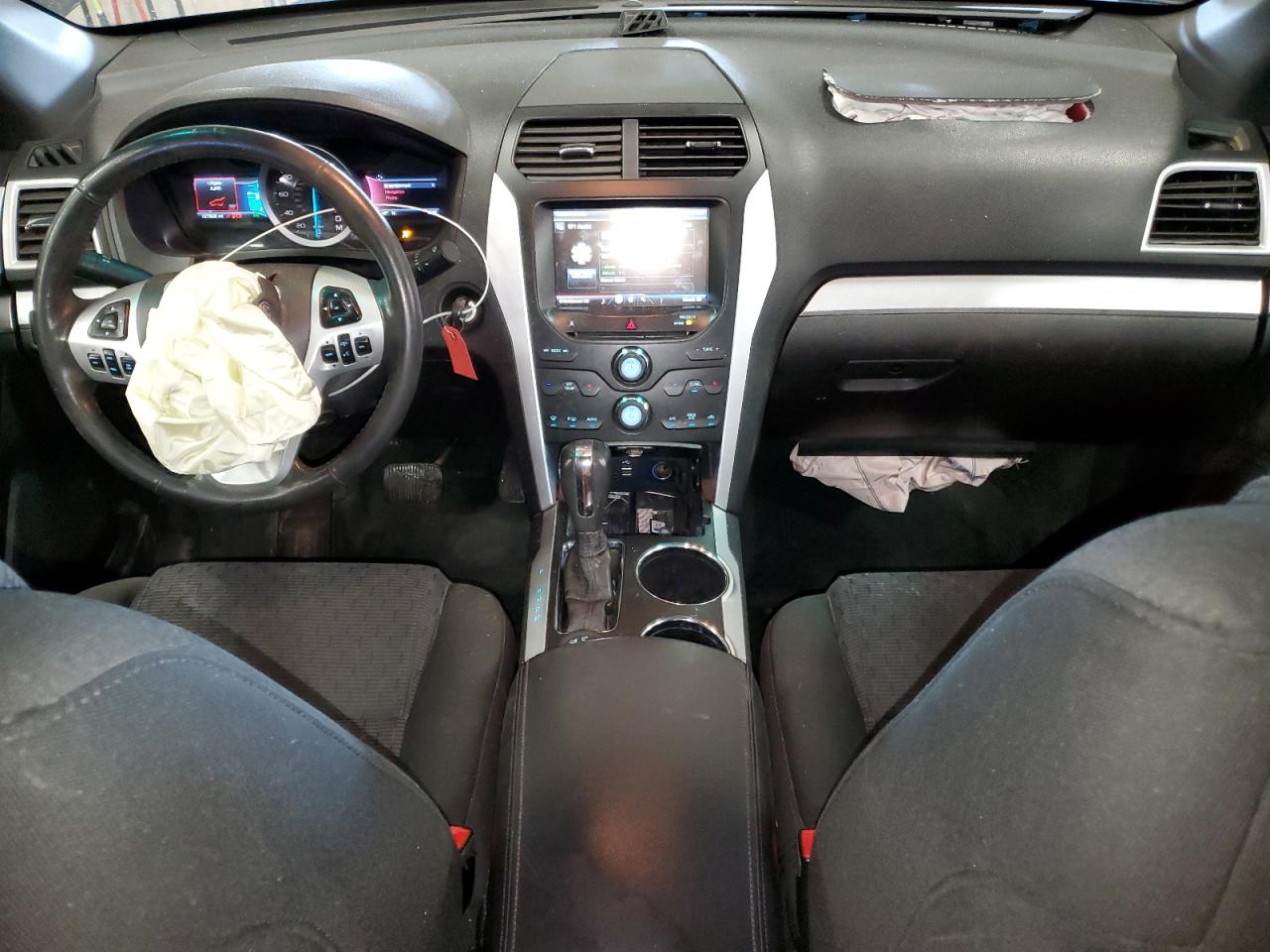 2014 Ford Explorer - Image 8