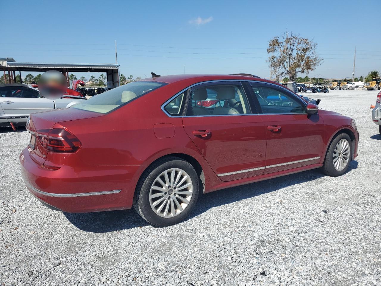 2017 Volkswagen Passat - Image 3