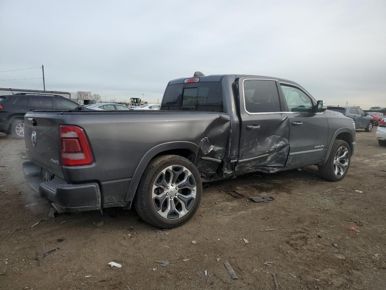 2019 RAM 1500 - Image 3