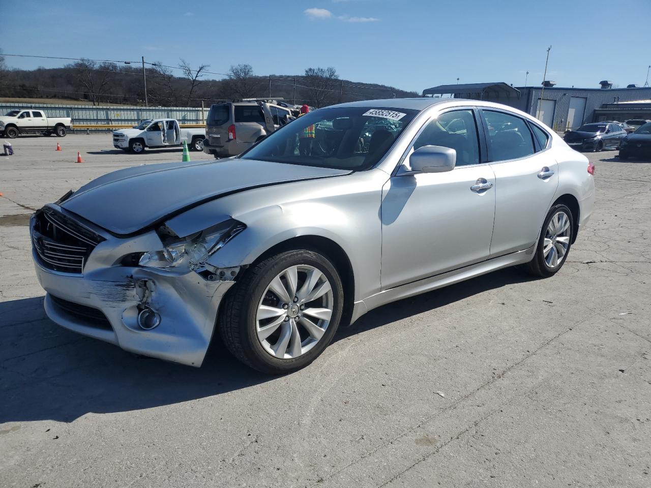 2011 Infiniti M - Image 1