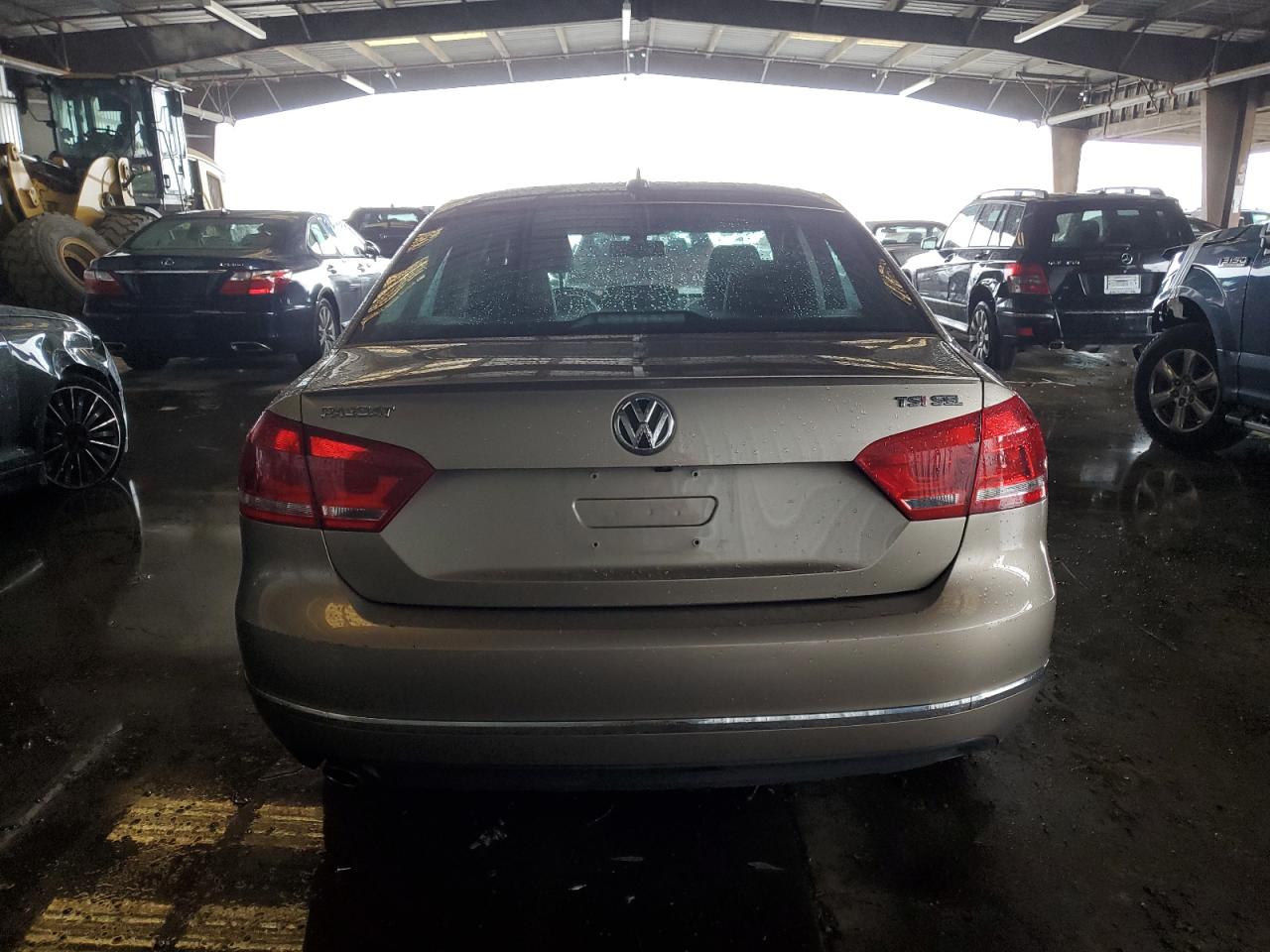 2015 Volkswagen Passat - Image 6