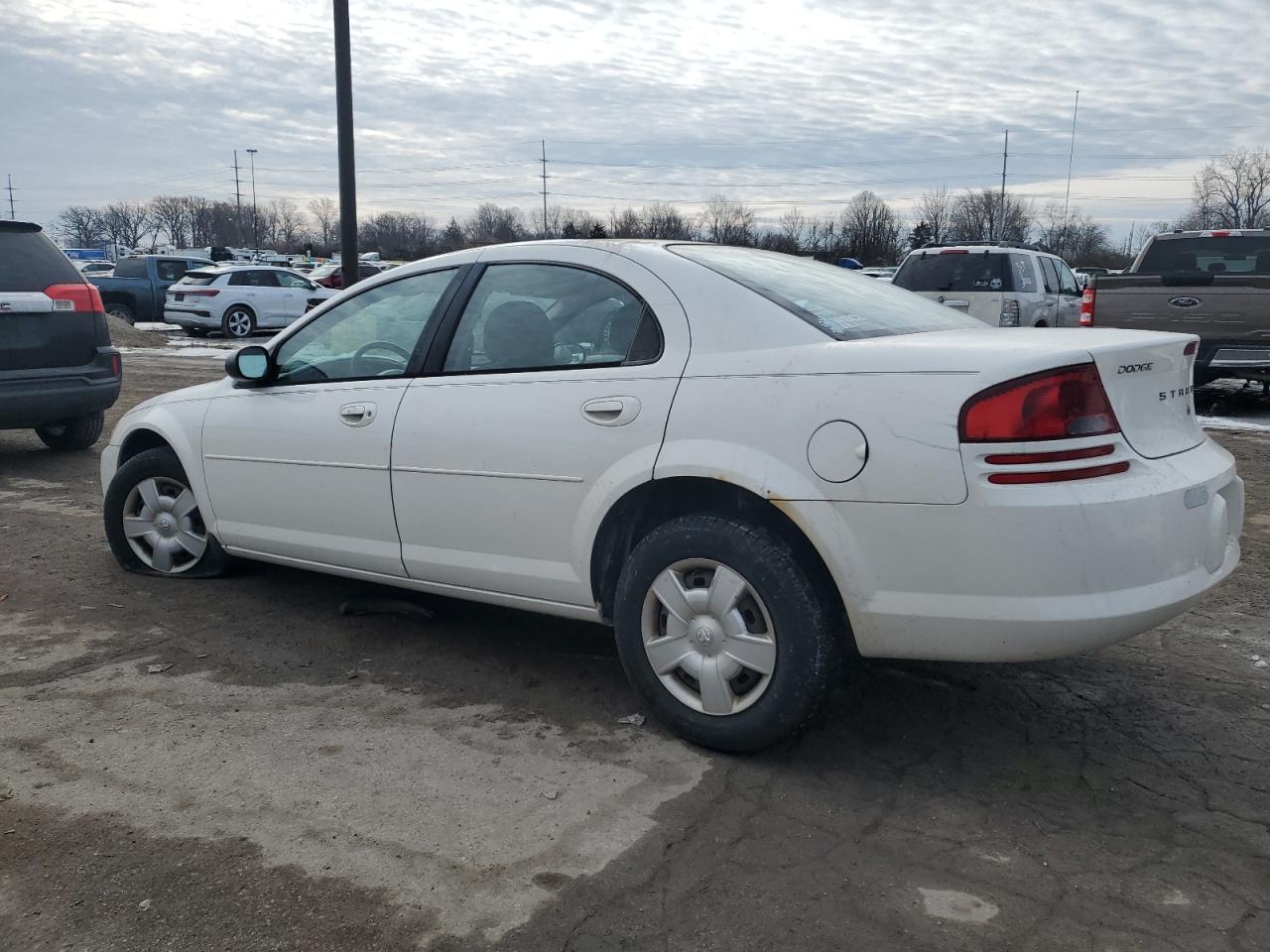 2006 Dodge Stratus - Image 2