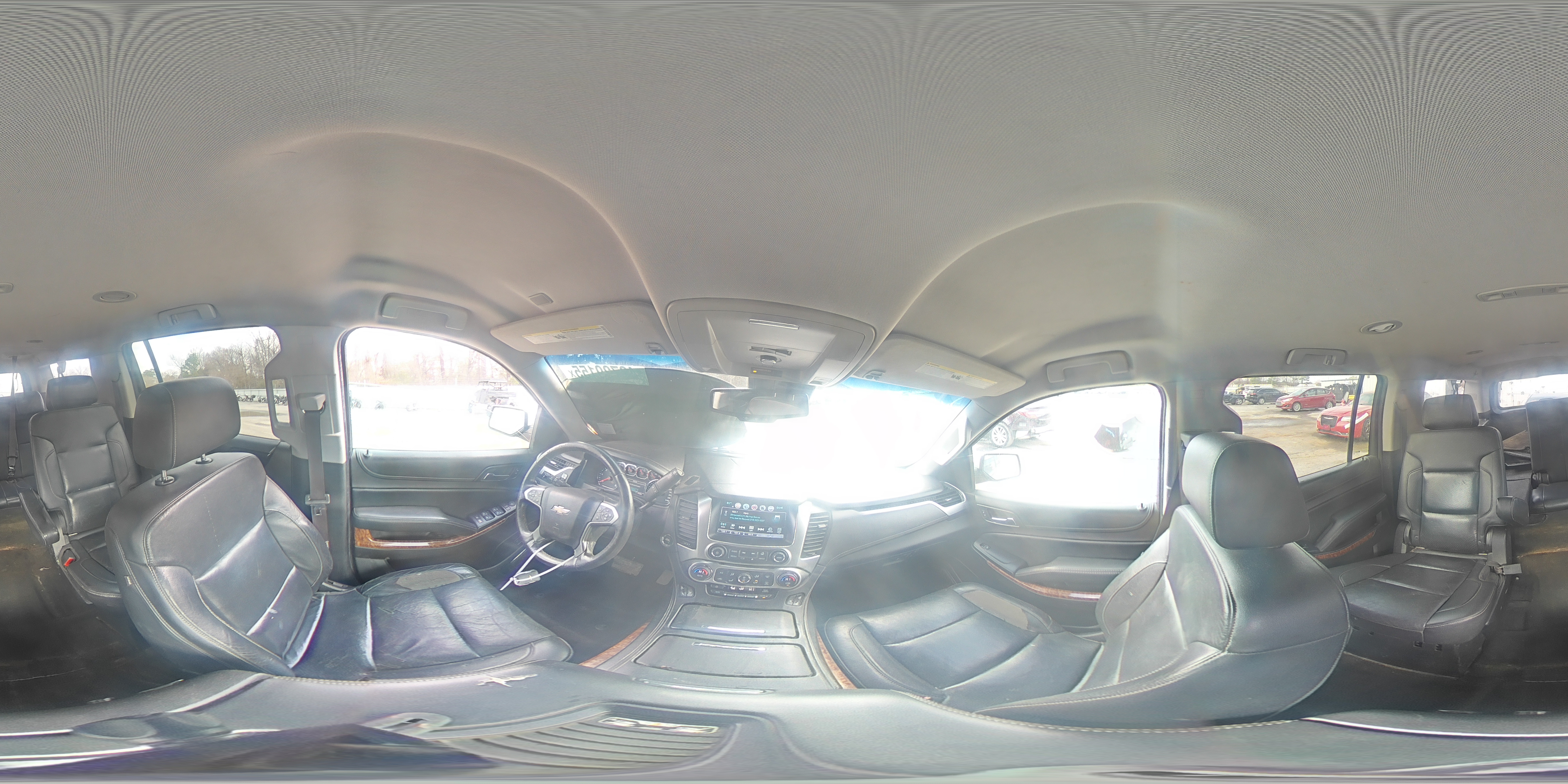 2017 Chevrolet Suburban - Image 15