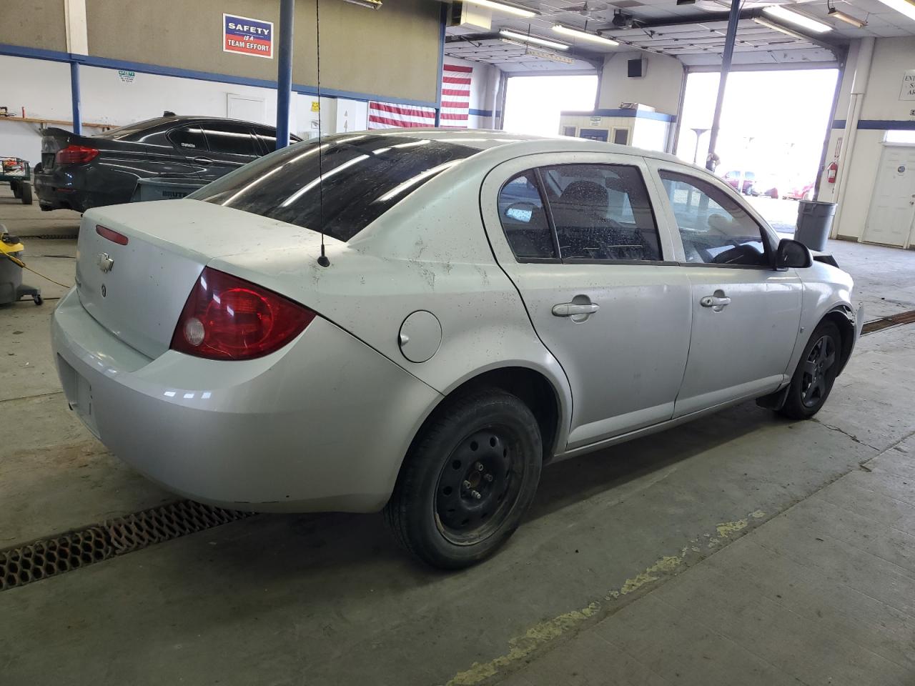 2005 Chevrolet Cobalt - Image 3