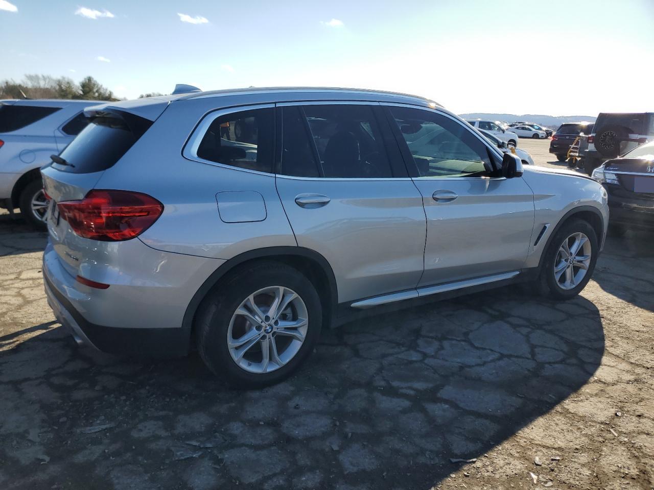 2019 BMW X3 - Image 3