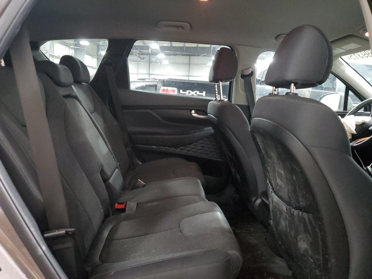 2019 Hyundai Santa Fe - Image 12