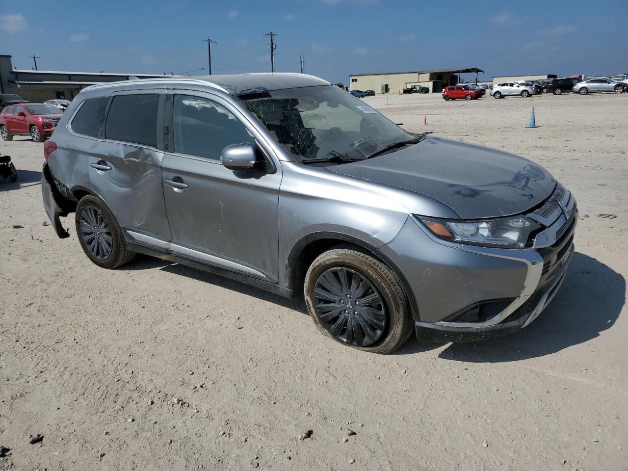 2020 Mitsubishi Outlander - Image 4