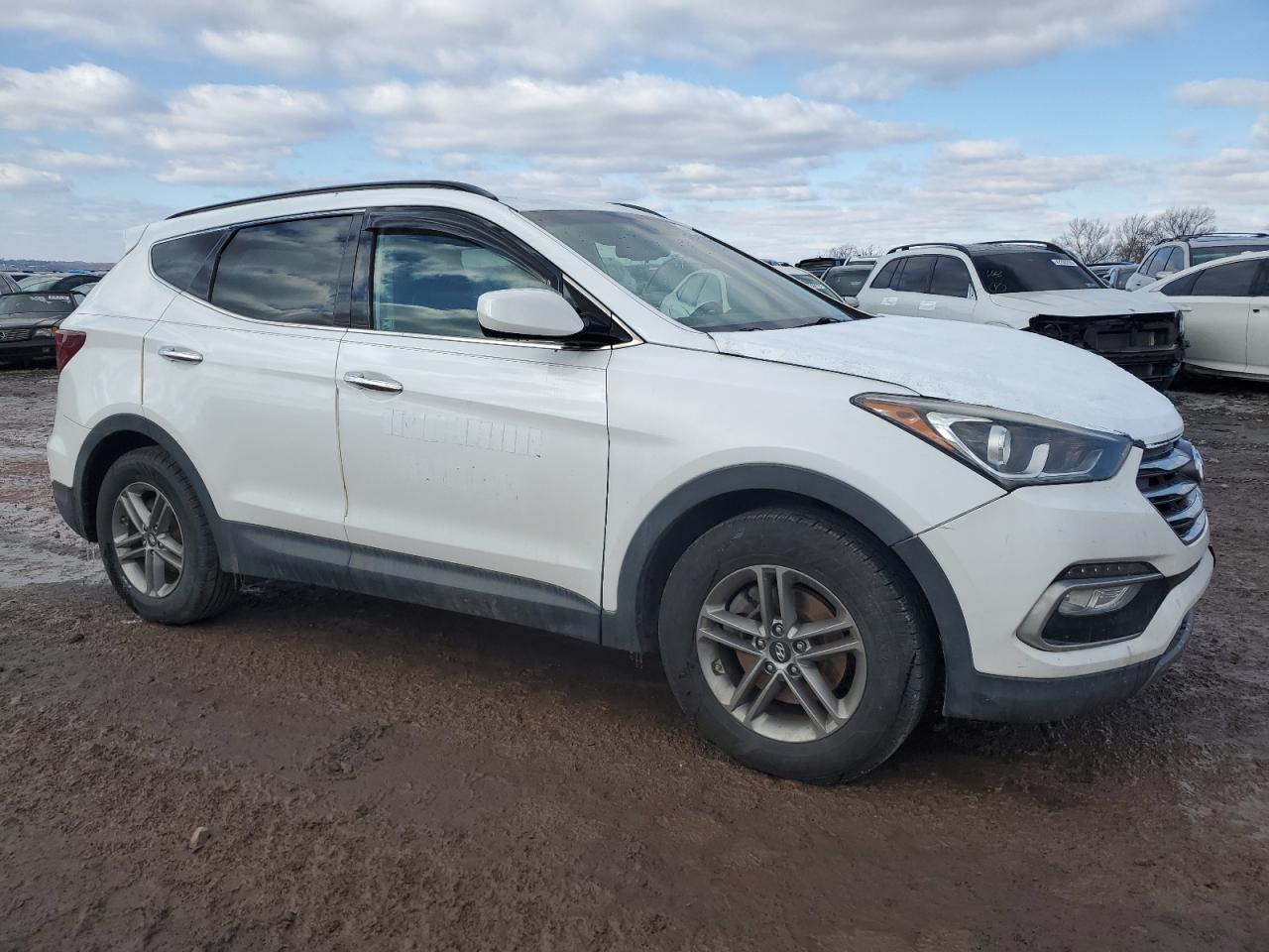 2017 Hyundai Santa Fe - Image 4