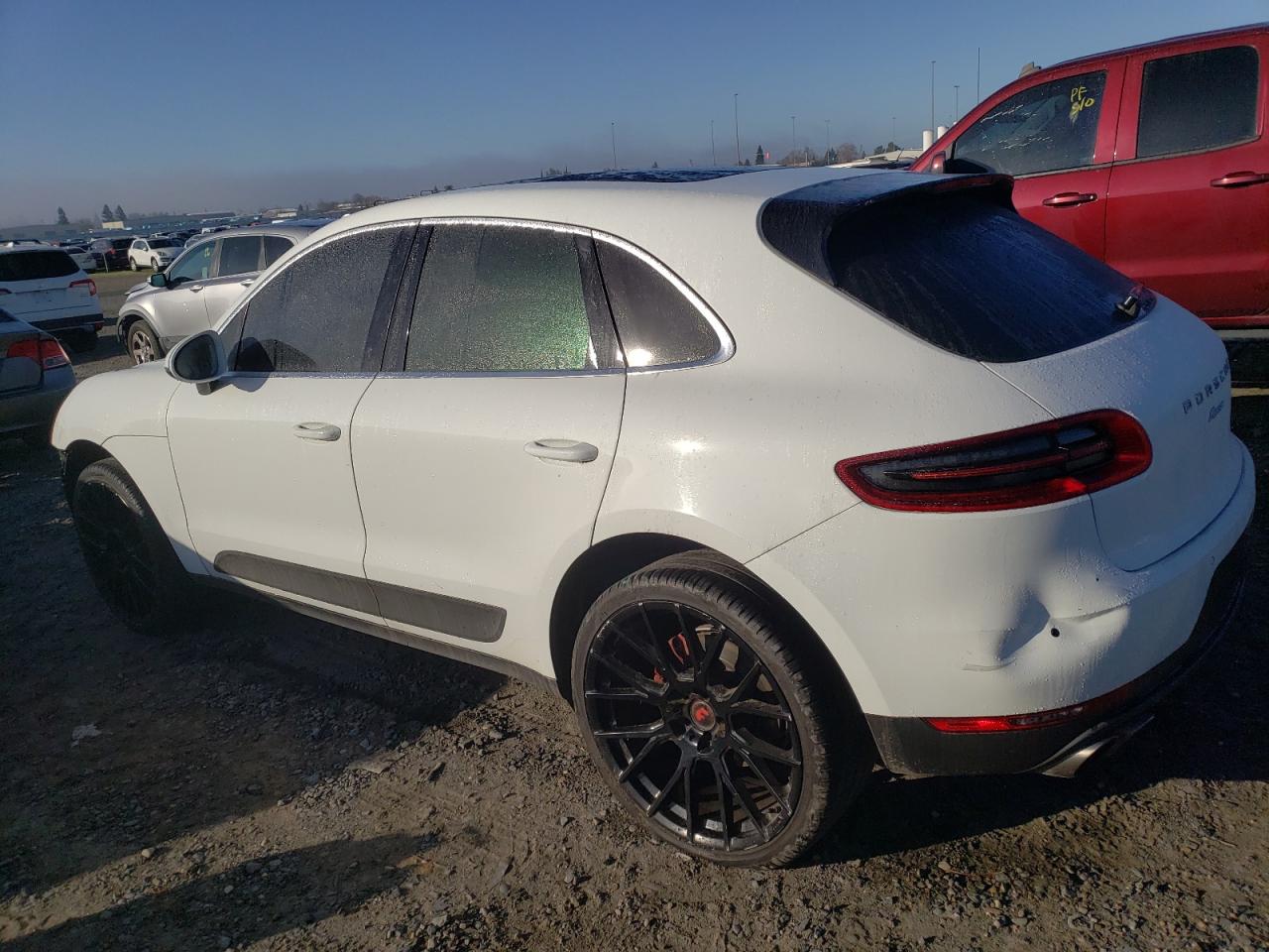 2016 Porsche Macan - Image 2