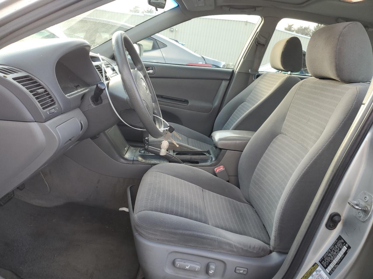 2005 Toyota Camry - Image 7