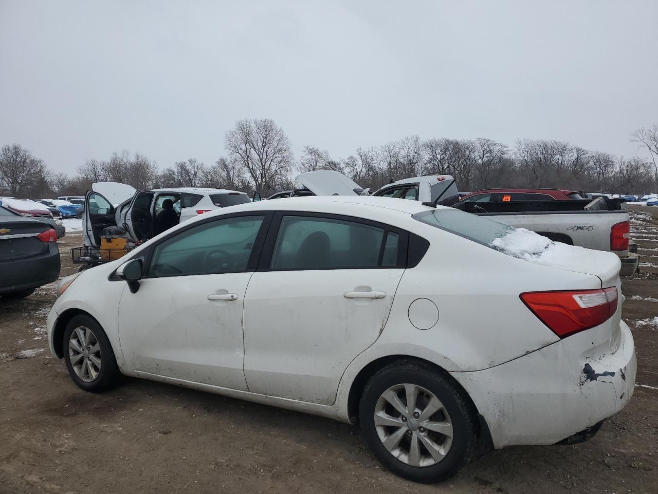 2015 Kia Rio - Image 2