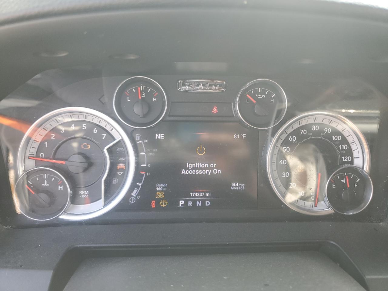 2016 RAM 1500 - Image 9