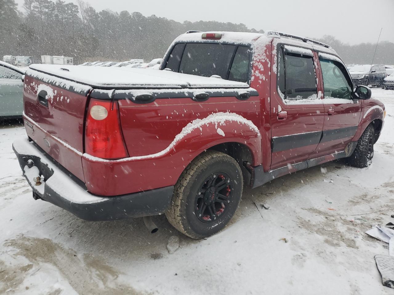 2004 Ford Explorer - Image 3