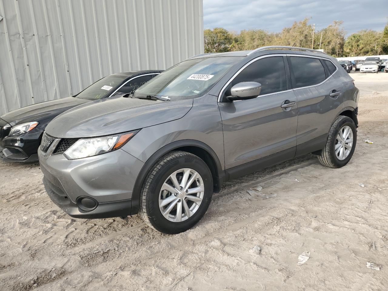 2018 Nissan Rogue - Image 1