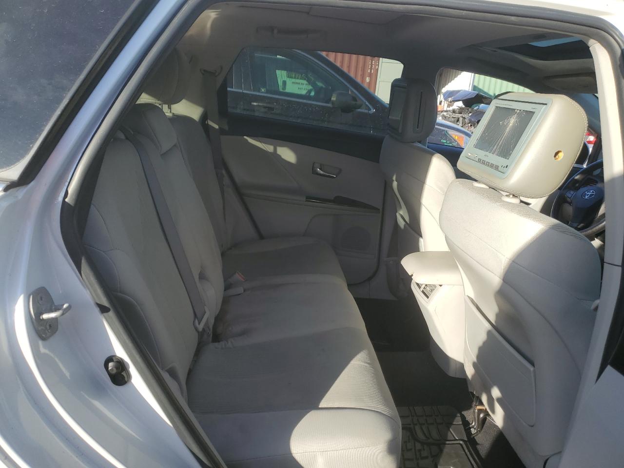 2010 Toyota Venza - Image 11