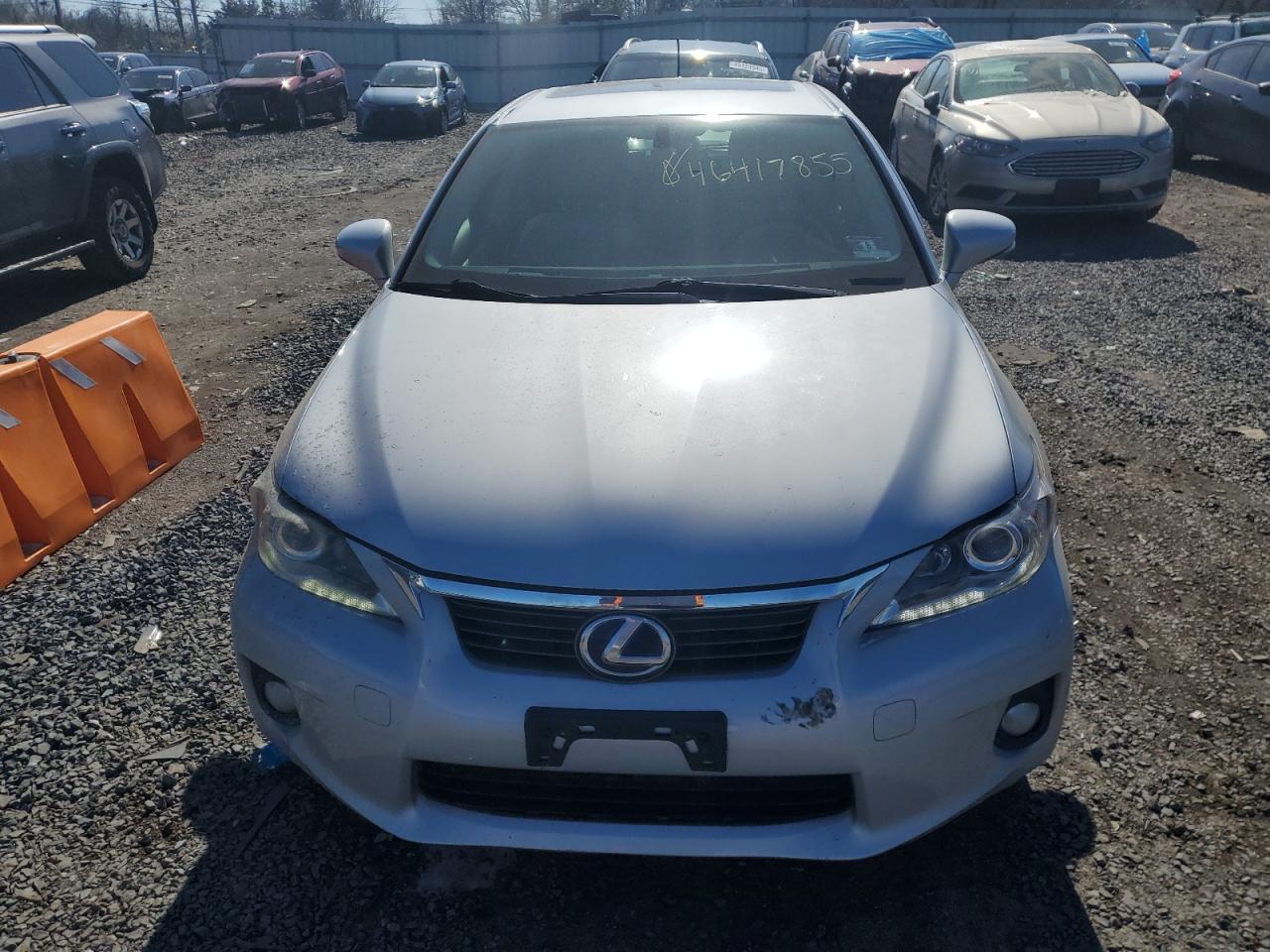 2012 Lexus CT - Image 5