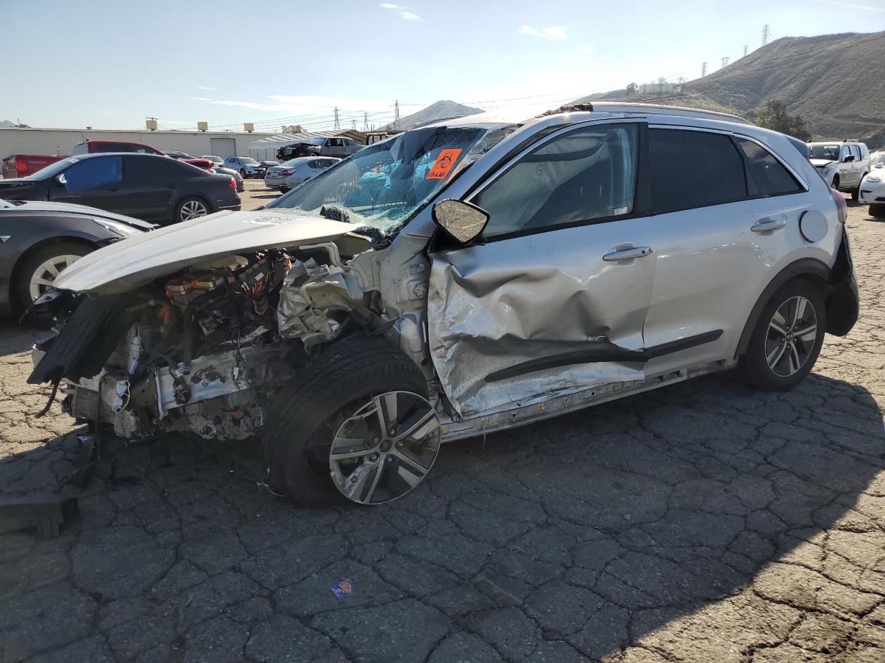 2020 Kia Niro Lx продається в Colton, CA - Rollover